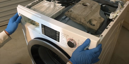 Ремонт стиральных машин Whirlpool в Малоярославце – сервис от Мастер24, цены от 2068 руб
