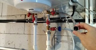 Установка накопительного водонагревателя в Малоярославце в октябре